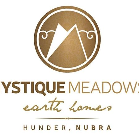 Mystique Meadows Earth Homes Hundar Exterior foto